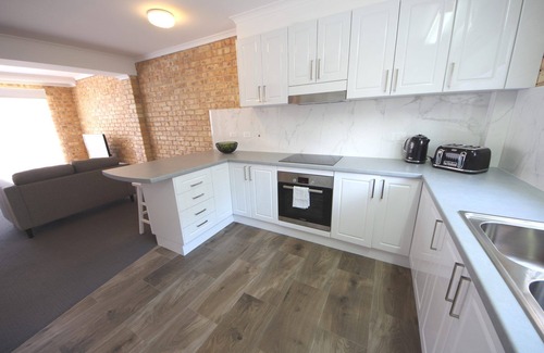 South West Rocks Apartment | Beachside Escape: Family-Friendly Hotel with Pool & Amenities
