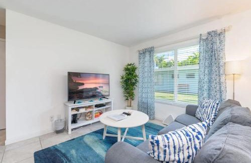 Santa Barbara Estates Apartment | Pet-Friendly One Bedroom Apartment Steps from Pompano Beach