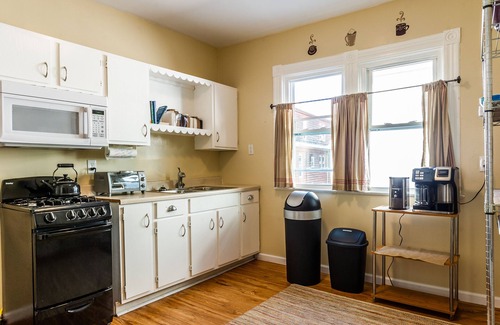Buffalo Apartment | Prime Location with Comfy Beds and Spectrum TV Amenities