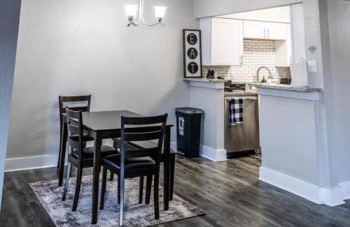 Arlington Apartment | Ideal Stay Near AT&T Stadium & Globe Life Park