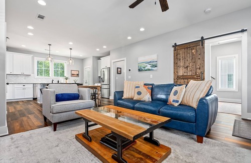 Auburn House | Prime Location Near Auburn Campus with Family-Friendly Amenities