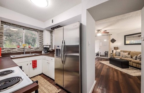 Zilker House | Prime Location Near Barton Springs Pool & Zilker Park