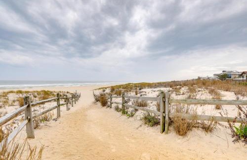 Surf City Apartment | Walk to Bay and Ocean Pet-Friendly Surf City Apt