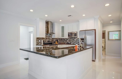 Dolphin Isles House | Modern 3BR Beach Home with Ocean View & Pet Friendly