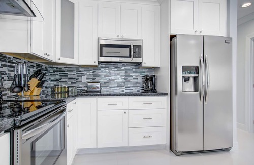 Dolphin Isles House | Modern 3BR Beach Home with Ocean View & Pet Friendly