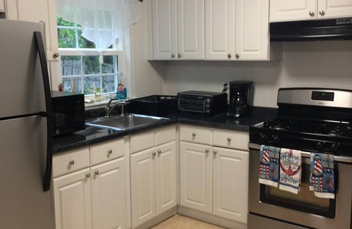 Hyannis House | Steps from Beach and Main Street - Guest Rated 9.8