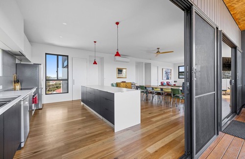 Venus Bay House | Pet-Friendly Getaway: Walk to Beach, Rated 9.6/10