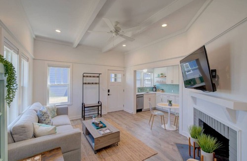 Ocean Park House | Beachside Bungalows with Fire Pit and BBQ Amenities