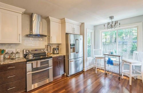 Northeast Virginia Beach House | Walk to Beach, Boardwalk/Resort and Entertainment