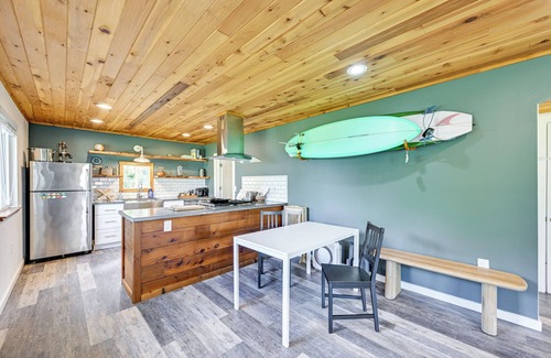 Neah Bay House | Walk to Beach: Creek-Front Sekiu Home w/Fire Pit!