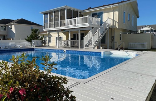Sandbridge House | Beachside Retreat: Private Pool, Fish from Your Backyard