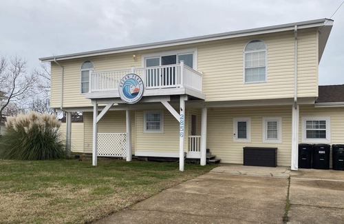 Sandbridge House | Beachside Retreat: Private Pool, Fish from Your Backyard