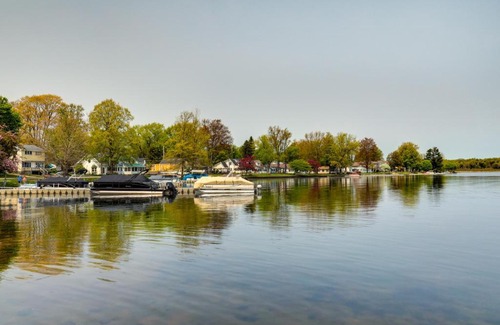 Edinboro House | Edinboro Cottage: Walk to Pat Crawford Beach, Guest Rated 10/10
