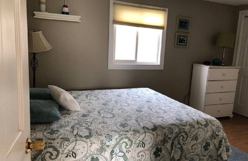 Misquamicut House | Beachside Misquamicut Cottage with Family-Friendly Amenities