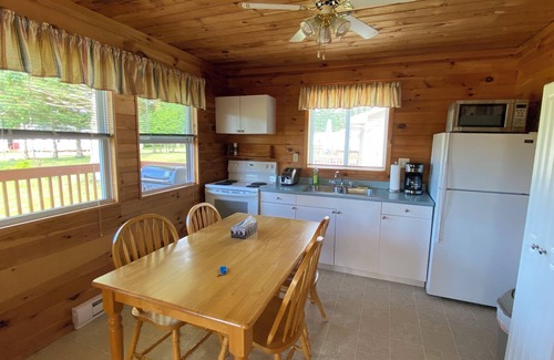 Stanhope Cottage | Walk to Beach -Parkside Cottages #8