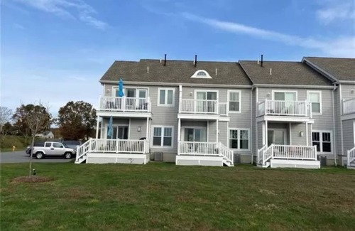 Westbrook Center House | Beachside Retreat with Pool, Tennis Court & Kids Play Area