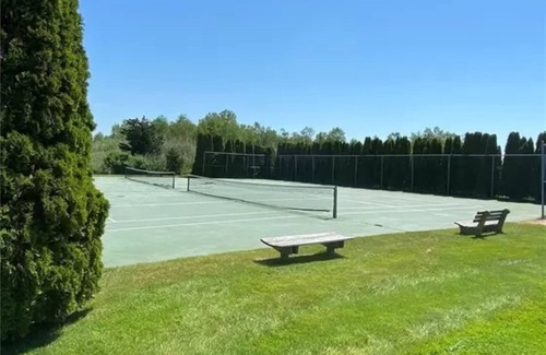 Westbrook Center House | Beachside Retreat with Pool, Tennis Court & Kids Play Area