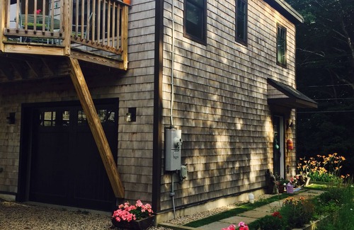 Biddeford House | Beachside Retreat: Pet-Friendly Stay with Ocean View