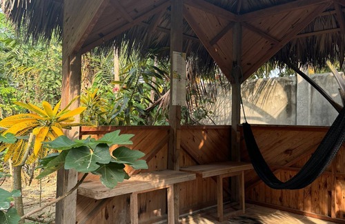 Atacames Apartment | Walk to beach San Carlos, Tonsupa, Ecuador, WiFi, AC Vacation Apartment