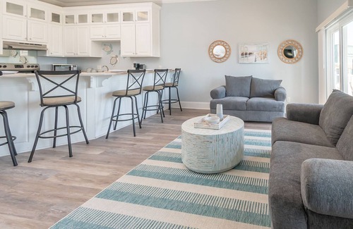 El Centro Beach House | Beachside Oasis: Sleeps 12 with Pool & Ocean View!