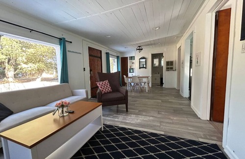 Applegate Cabin | Cozy 2BR Retreat Steps from the Beach with Ocean View