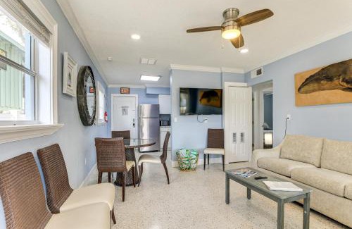 Indian Rocks Beach Apartment | Relaxing Indian Rocks Beach Duplex Steps From the Shore