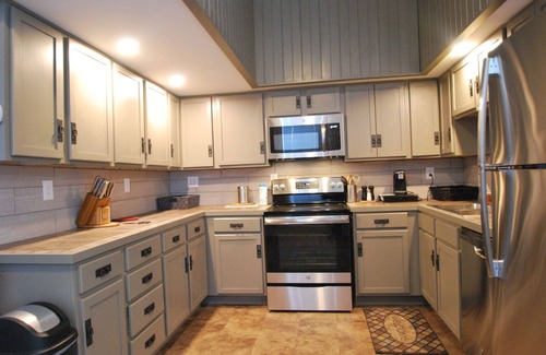 Covington House | Inviting Mainstrasse Village Home Steps from Downtown Cincinnati