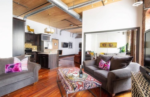 North Capitol Condo | Explore Downtown: 1 BR Suite Loft Near Printers Alley