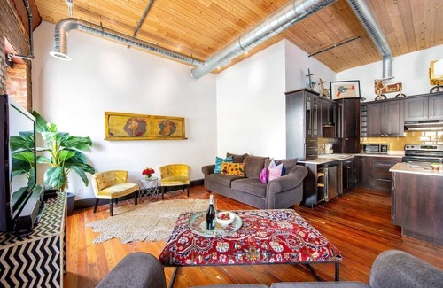 North Capitol Condo | Explore Downtown: 1 BR Suite Loft Near Printers Alley