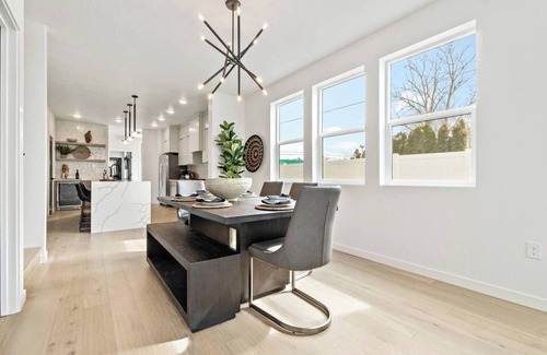 Southeast Boise House | Ideally Located Retreat with Hot Tub & Fast WiFi Access