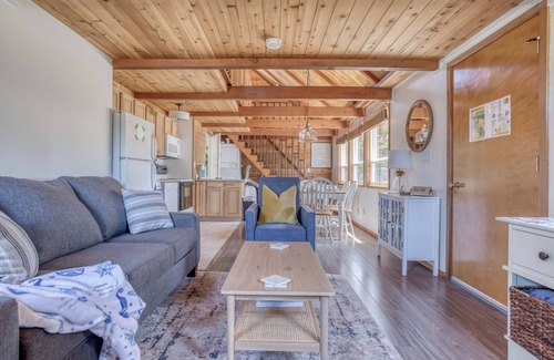 Pacific City House | Charming Getaway Steps from Cape Kiwanda with Ocean Views
