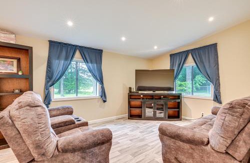 Nottawa House | Tranquil Weidman Home Steps from Coldwater Lake!