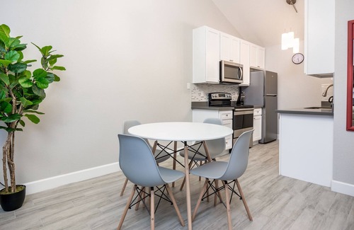 Mesa Grande House | Modern Condo with Pool and Kitchen in Prime Location