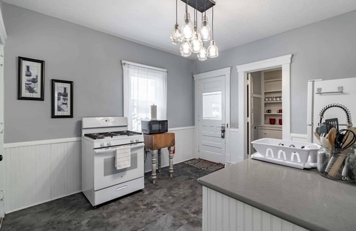 Kent House | Ideal 3 BR House Steps from Downtown Kent with Patio