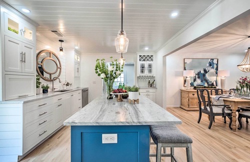 Alpharetta House | Idyllic Alpharetta Home - Steps from Downtown & Amenities!