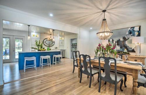 Alpharetta House | Inviting Alpharetta Home Steps from Downtown with Fire Pit