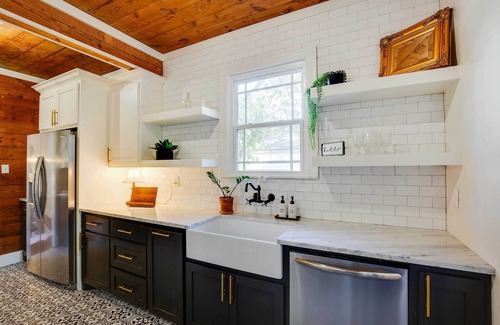 Tyler House | Exceptional Tyler Tudor Home with Reading Room & Deck