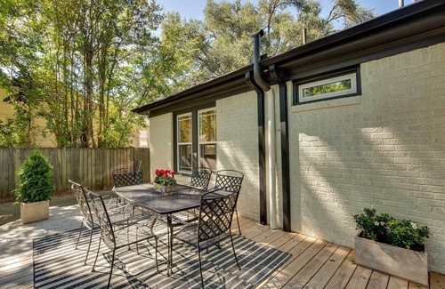 Tyler Cottage | Modern Tyler Tudor Home with Deck and Cozy Reading Room