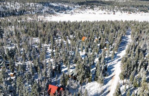 Duck Creek Village House | Cozy A-Frame Cabin Near Hiking and Biking Trails