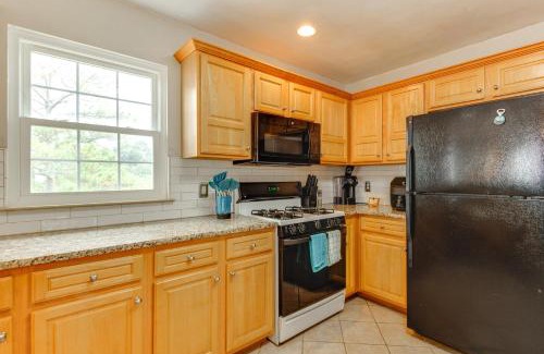 East Ocean View Apartment | Walk to East Beach Apt with Outdoor Space