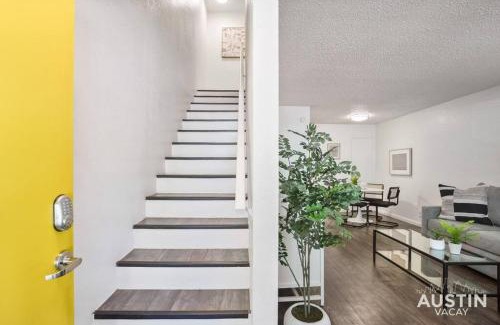 Hyde Park Apartment | Convenient Hyde Park Retreat with King Bed & Pet Friendly