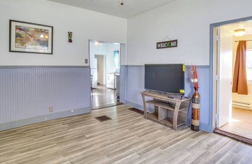 Bladen House | Charming Bladen Countryside Retreat with Fire Pit & Spa
