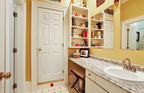 Faubourg Marigny Bed & Breakfast | Relax by the Pool Near French Quarter - 10/10 Guest Rating!