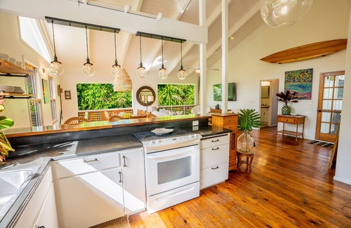 Hanalei House | Explore Oceanfront Haven: Walk to Hanalei Bay & Views