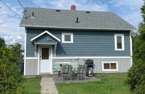Prince George House | Walk to hospital and downtown