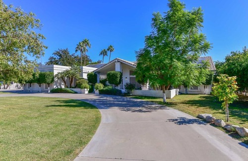 Larissa House | Idyllic Oasis Near Dodgers Spring Training & Westgate Fun