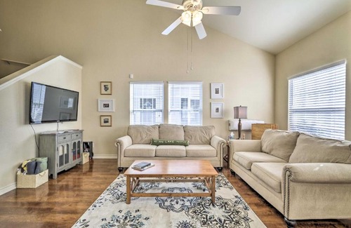 Afton House | Family-Friendly Afton Townhome Near Lake and Dining