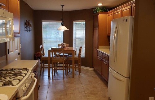 Virginia Trace House | Perfect Location Near Lake Sumter Landing with Golf Cart!