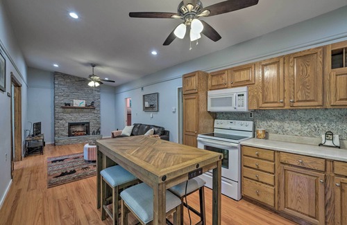 Greentown Cabin | Pet-Friendly Greentown Getaway: Steps from Lake Wallenpaupack