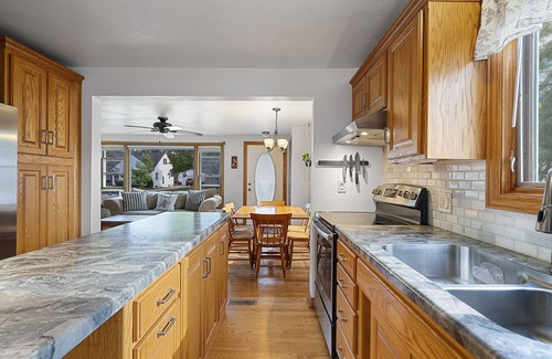 Green Bay House | Perfect 3-Bedroom Home, Pet-Friendly Near Lambeau